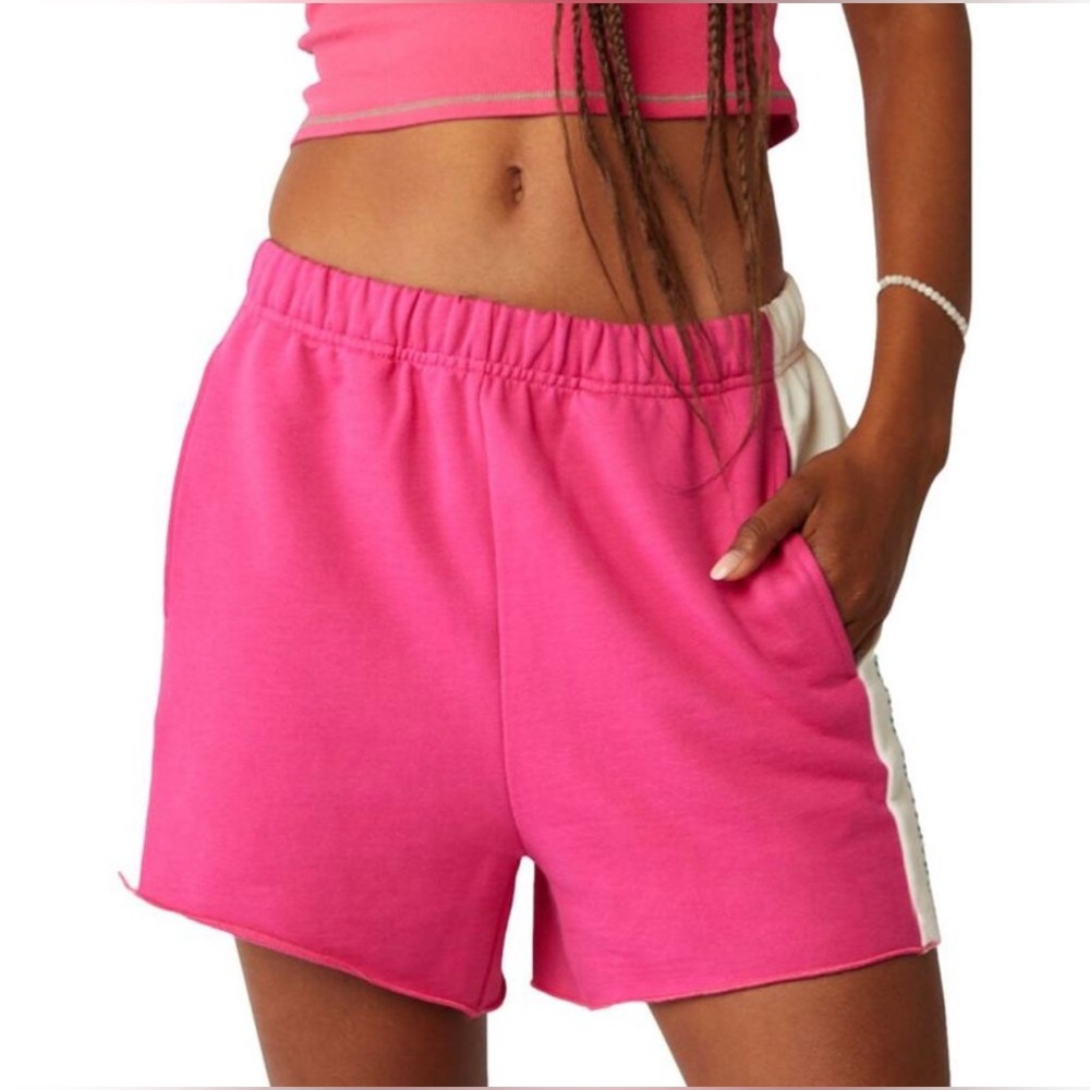 The Mayfair Group Womens Take Me
As I Am Short in Pink Size S/M New
